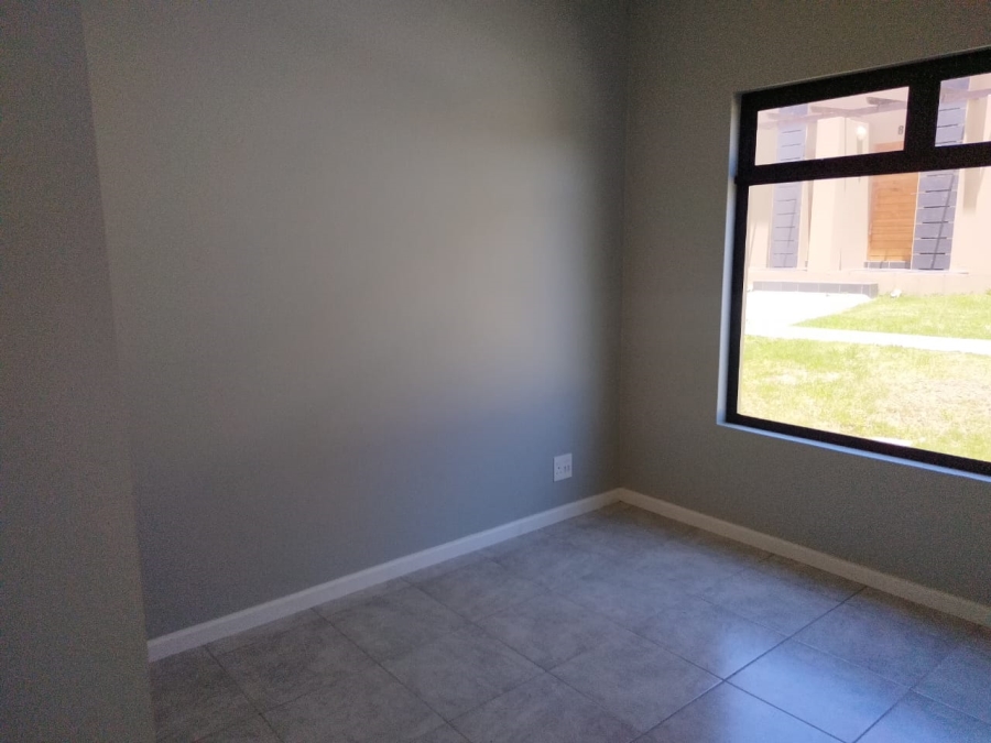 2 Bedroom Property for Sale in Kidds Beach Eastern Cape